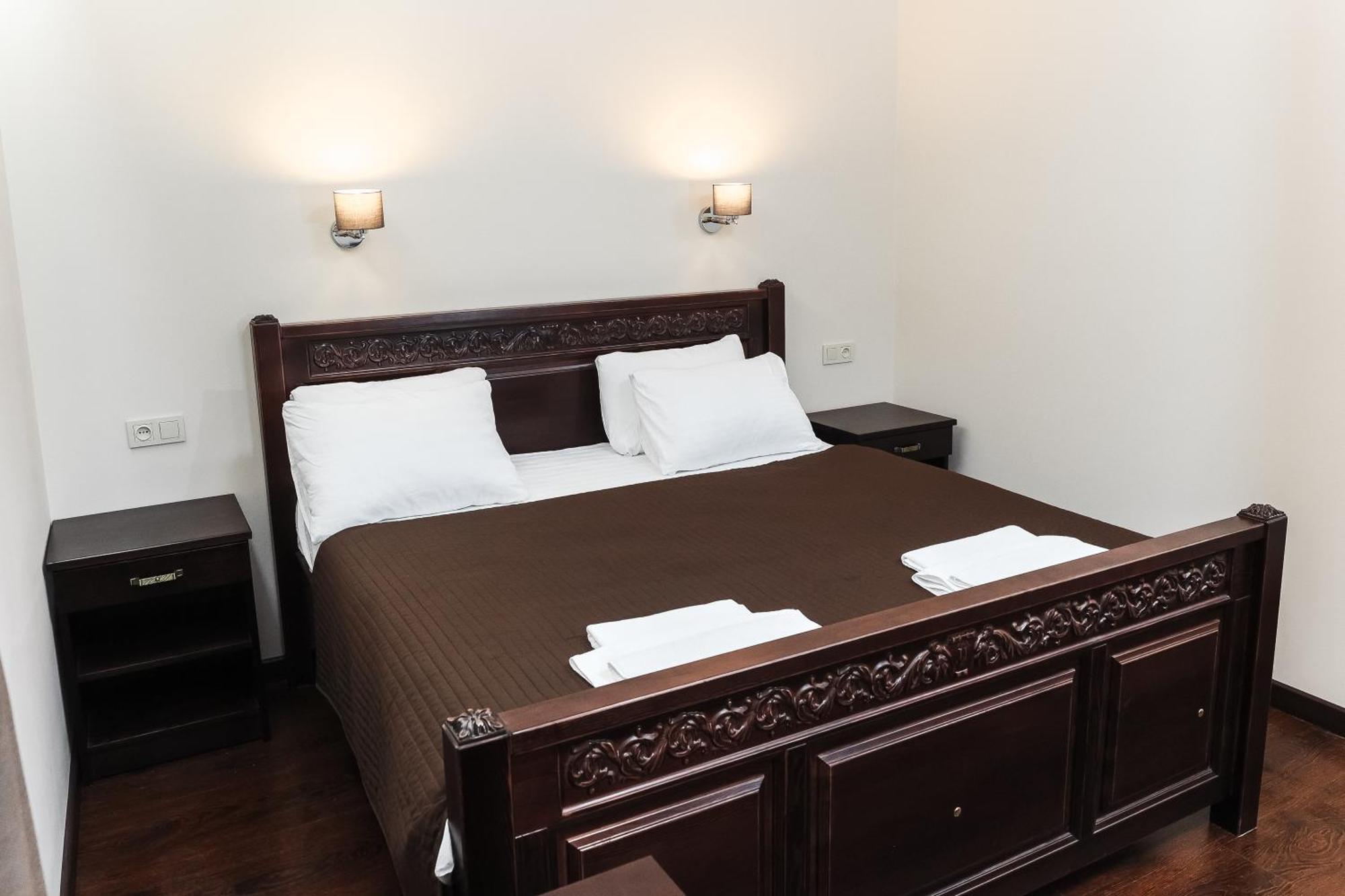 Dvin Hotel Pavlodar Luaran gambar