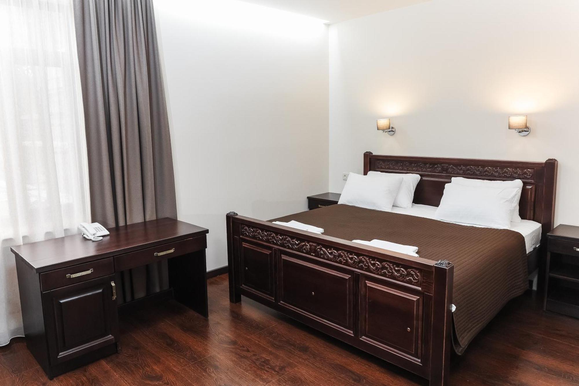 Dvin Hotel Pavlodar Luaran gambar