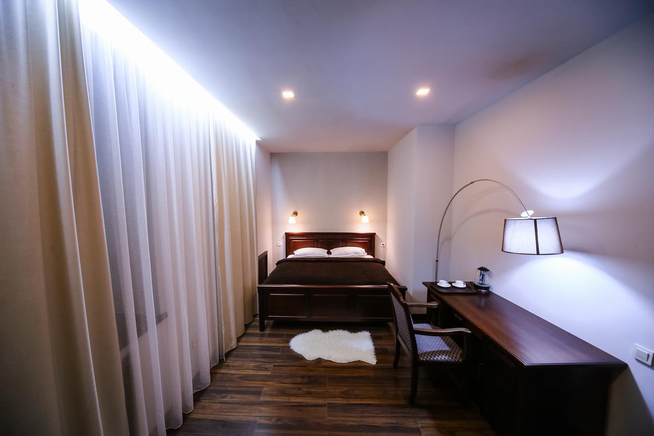 Dvin Hotel Pavlodar Luaran gambar