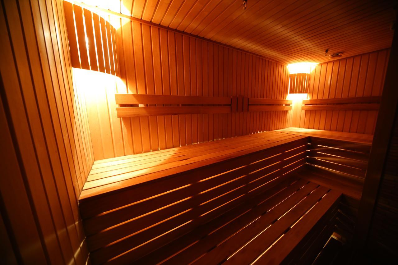 Dvin Hotel Pavlodar Luaran gambar
