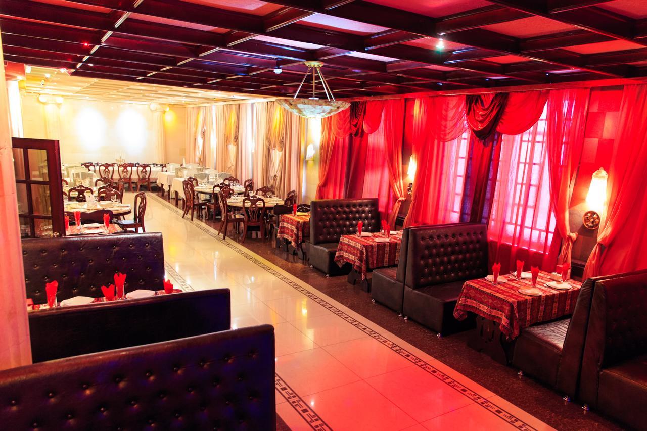 Dvin Hotel Pavlodar Luaran gambar