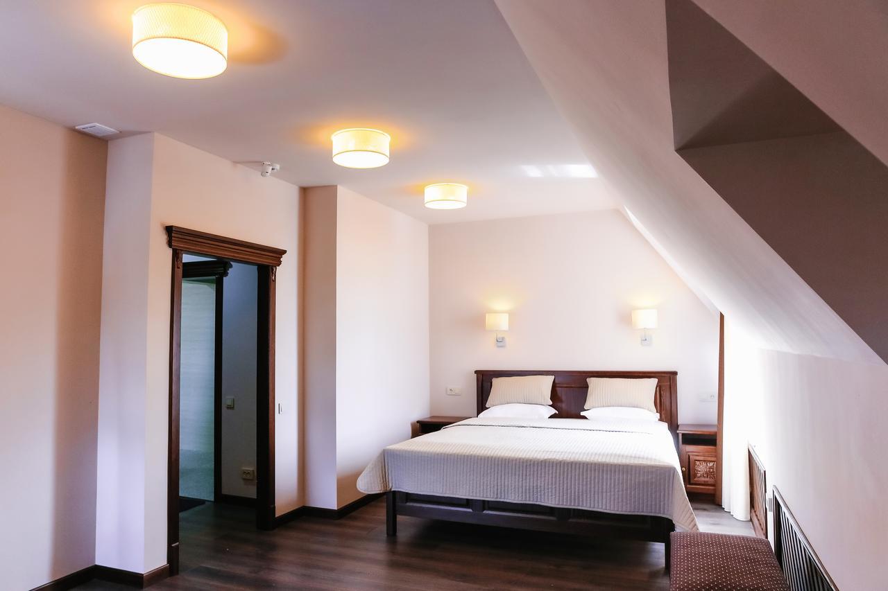 Dvin Hotel Pavlodar Luaran gambar